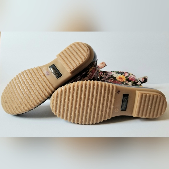 NWOT Jands Floral Mid-calf Duck Boots Women's Sz 10 - Picture 4 of 9